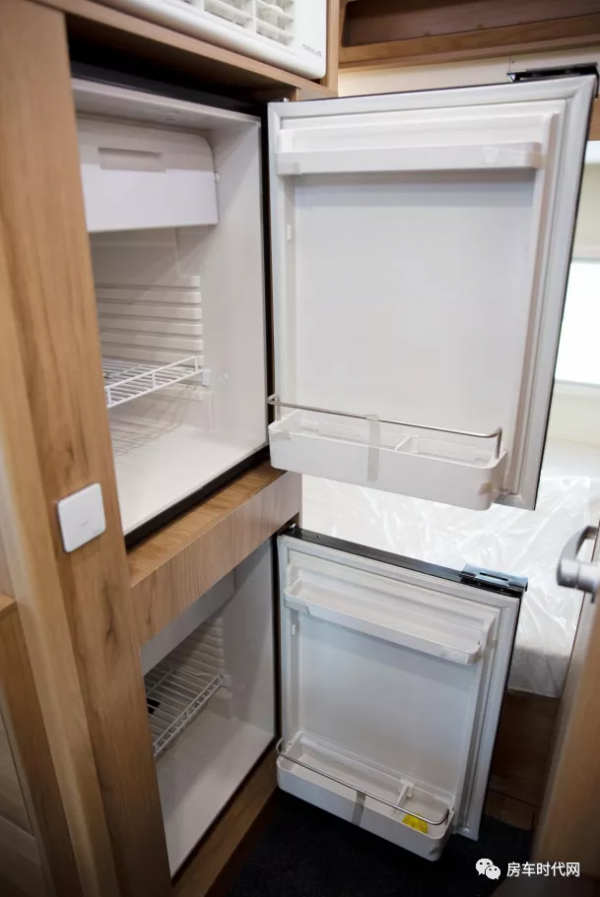 上汽大通MAXUS 生活家V90 大額頭後拓橫床 出行好時節更需智慧隨行