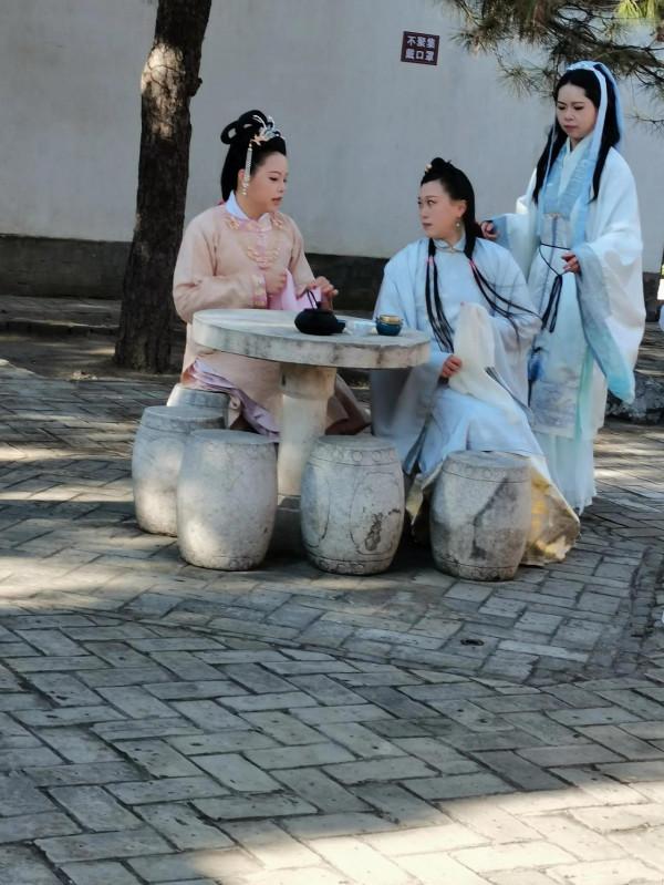 三位姥姥逛北京大觀園