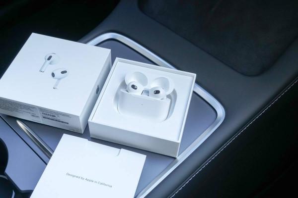 兩年後的新品，AirPods 3 充電全程評測