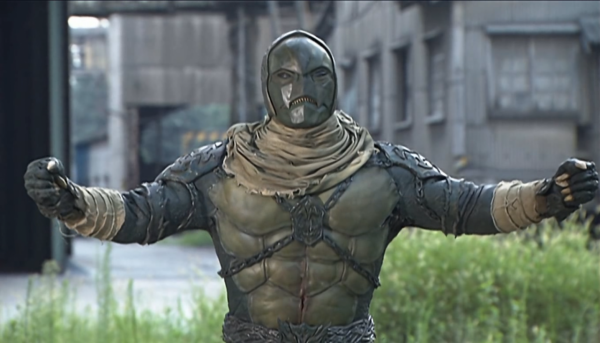 假面騎士空我：烏龜古朗基，硬接無特效核爆踢，這事都怪一條警官