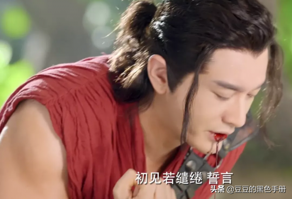 抱歉我笑了！影視劇中的吐血戲，有人像裝了噴泉，有人像在放煙花