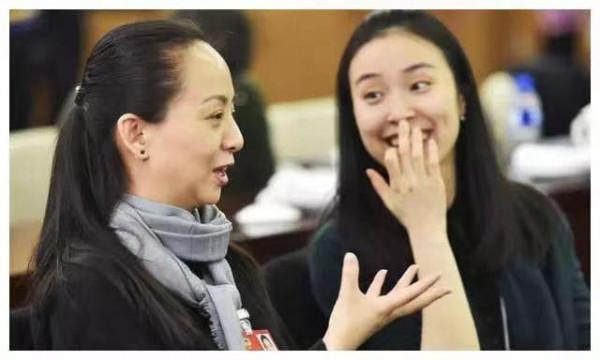 千手觀音領舞邰麗華，被馬來西亞富商苦追8年，現在過得怎麼樣？