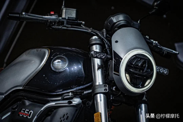 雙龍齊發！QJMOTOR攜全新車款引燃重慶摩博會