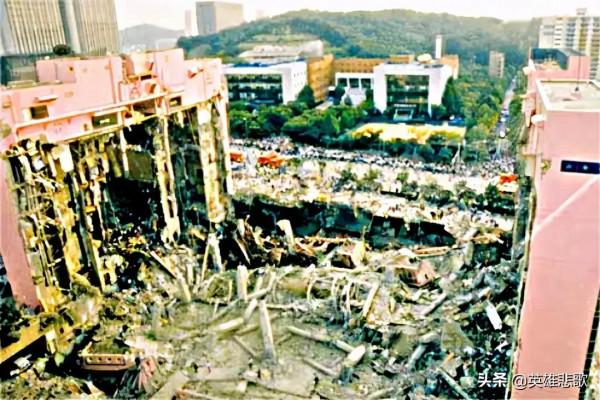 沙子如此緊俏，價格連年瘋漲，為何不去沙漠中運輸或到黃河裡採？