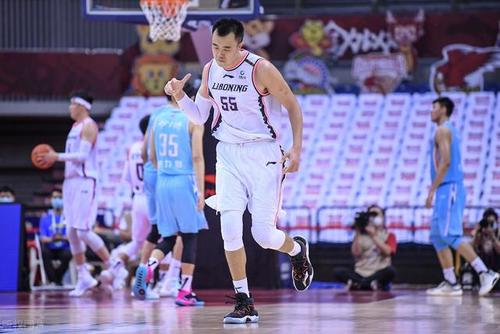 新賽季CBA內線球員實力Top5！大鳥上榜，胡金秋力壓易建聯排榜首