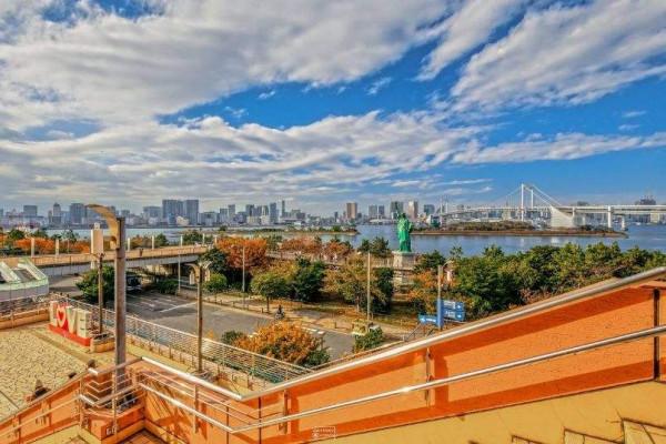 迷失東京系列一：沉浸浪漫偶像劇的“愛之旅”