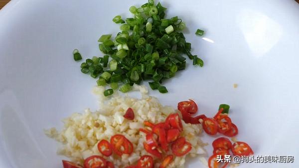 煮大蝦時，切記不要用水煮，教你一招，鮮嫩又入味，鮮美不發腥