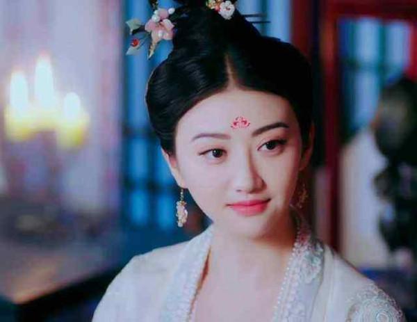 上官婉兒為何會被李隆基下令殺死？才華橫溢，只因站錯了隊伍