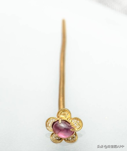 1400件金器，件件無價！明梁莊王墓，一己之力養活半個漢服首飾圈