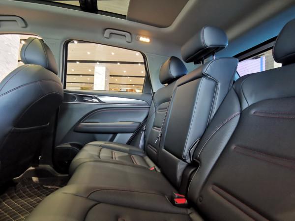 全面武裝愛信6AT 傳祺GS4 PLUS 能打敗長安CS75 PLUS嗎？