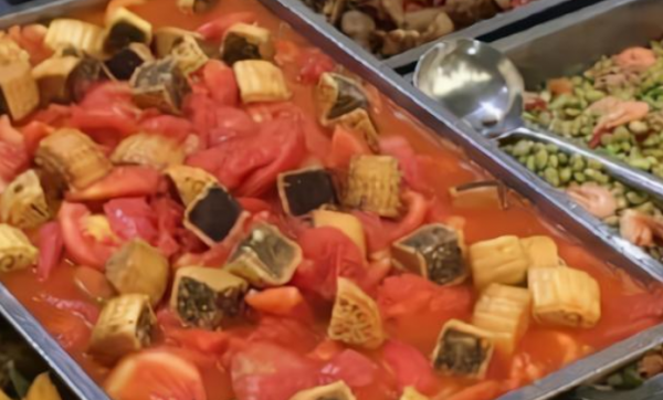 某大學“陰間食堂”火了,如同在墓地用餐,學生:藝術不能接地府 某大學“陰間食堂”火了,如同在墓地用餐,學生:藝術不能接地府