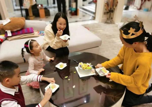 明星豪宅大對比，趙文卓豪宅大地種參天大樹，張智霖租房到買房