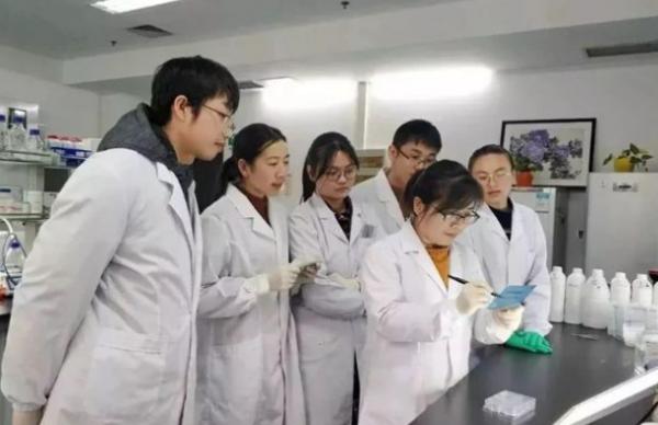 “三無”家庭出身的學生,儘量別報考醫學專業,畢業可能很難就業 “三無”家庭出身的學生,儘量別報考醫學專業,畢業可能很難就業