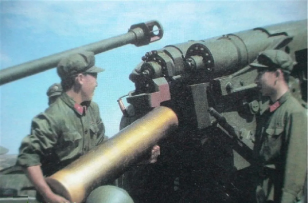 海軍一門艦炮火力頂陸軍一個炮兵連,為啥不把艦炮給陸軍使用? 海軍一門艦炮火力頂陸軍一個炮兵連,為啥不把艦炮給陸軍使用?