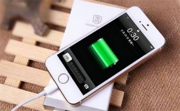 天冷了,你的手機為什麼會突然沒電甚至自動關機? 天冷了,你的手機為什麼會突然沒電甚至自動關機?