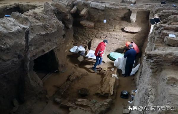 湖南一座古墓,墓主靠拍馬屁起家,最後善終,死後享受高規格墓葬 湖南一座古墓,墓主靠拍馬屁起家,最後善終,死後享受高規格墓葬