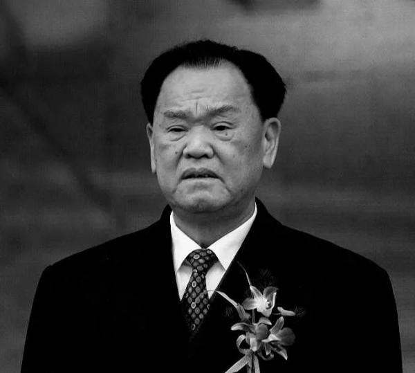 毛致用:曾主政湘贛多年,從副國級位置退休,回鄉帶村民養豬致富 毛致用:曾主政湘贛多年,從副國級位置退休,回鄉帶村民養豬致富