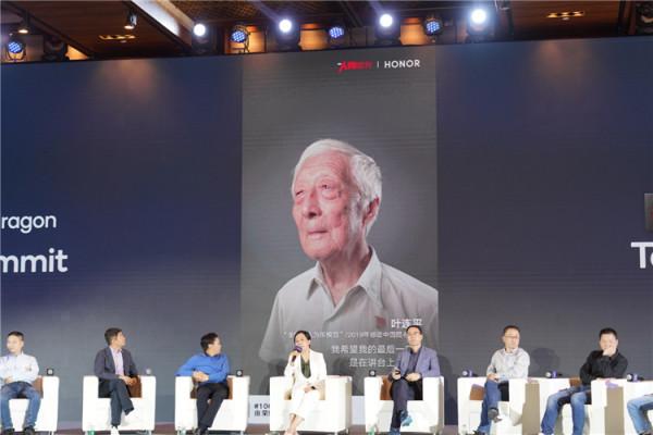 高通做東，小米OV榮耀中興黑鯊齊聚一堂，場面竟然很和諧