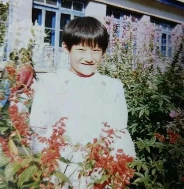 中國女排隊員的童年照,你能認出誰? 中國女排隊員的童年照,你能認出誰?