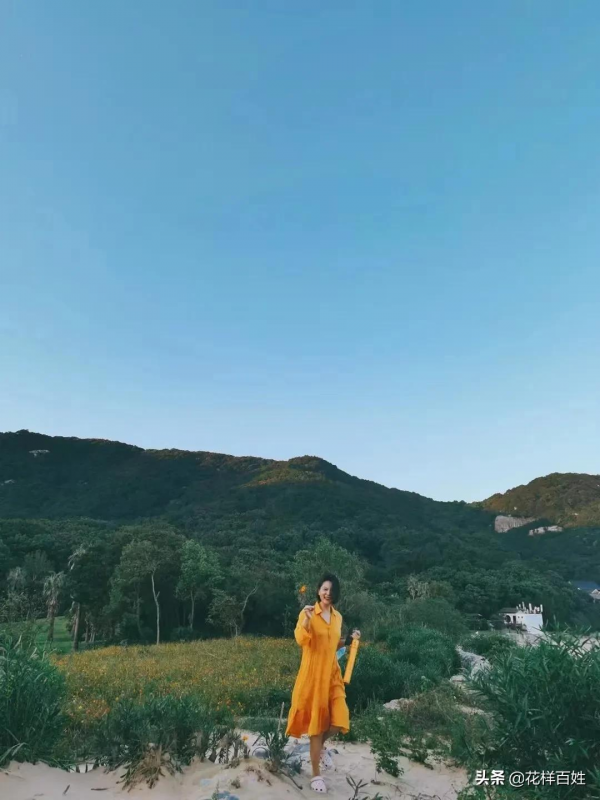 可帥可美，這個超會穿的50歲姐姐，讓我們看到女人該堅持一生的事