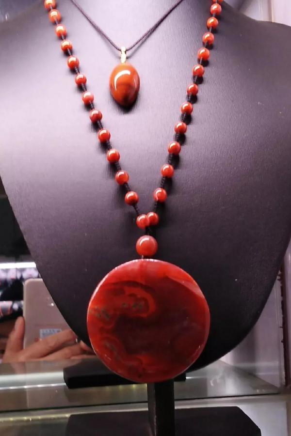 我愛南紅瑪瑙,我愛這中國紅 我愛南紅瑪瑙,我愛這中國紅