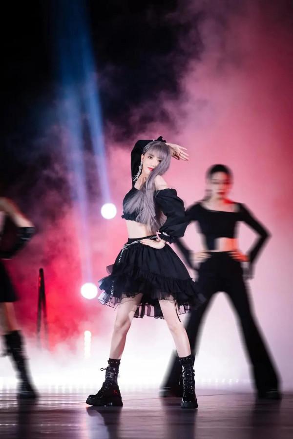 絕美!她用舞蹈寫的這封情書驚豔了|佟麗婭 絕美!她用舞蹈寫的這封情書驚豔了|佟麗婭