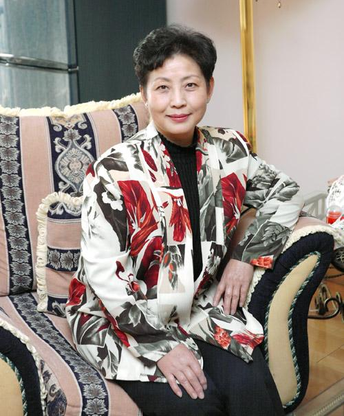 毛主席見京劇演員李炳淑時,因何事對曾希聖說:你還是忍痛割愛吧 毛主席見京劇演員李炳淑時,因何事對曾希聖說:你還是忍痛割愛吧