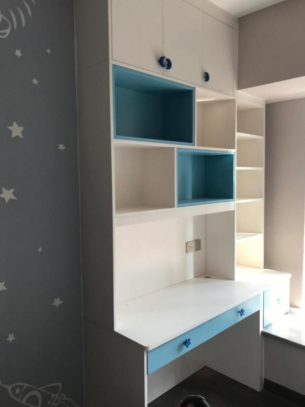 2021年裝修定製櫃子應該選那一種板材,是平開門還是拖拉門好看? 2021年裝修定製櫃子應該選那一種板材,是平開門還是拖拉門好看?