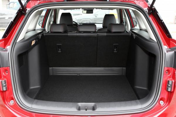 奕炫GS，售9&period;99萬，外觀、動力不錯，搭載大空間，綜合表現如何？