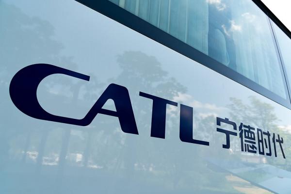 9人財富跌破了千億，包括江蘇夫婦，誰晉升千億，汽車行業成贏家