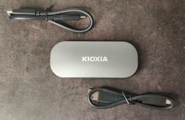 拆解+多協議介面測試!鎧俠XD10移動固態硬碟值不值得買? 拆解+多協議介面測試!鎧俠XD10移動固態硬碟值不值得買?