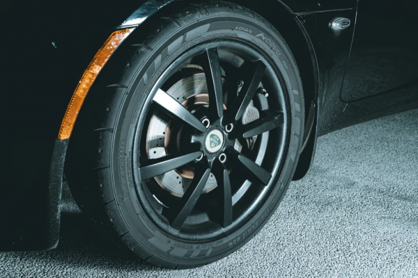 路特斯Elise,男人的“健身房” 路特斯Elise,男人的“健身房”