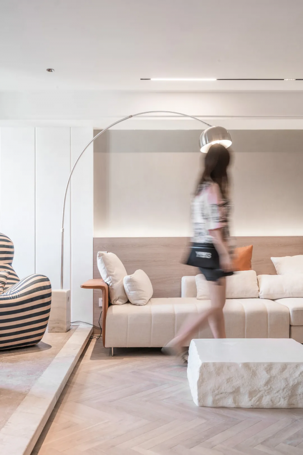 大變空間魔法,三代人同住的60㎡一居室 大變空間魔法,三代人同住的60㎡一居室