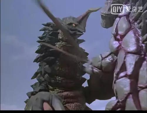 如果嘎地不動的話，是不是不會被希爾巴貢打敗？