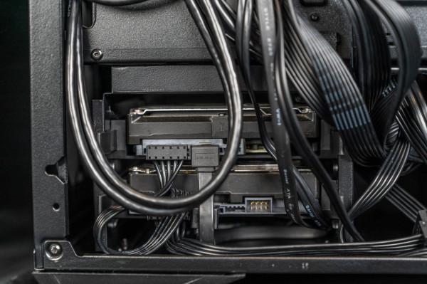 選對的不選貴的！AMD依舊yes！一個攝影+行政黨的最佳價效比主機