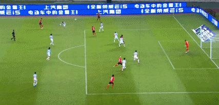 中超-奧斯卡任意球中框呂文君建功，海港1-0廣州城，仍距泰山5分