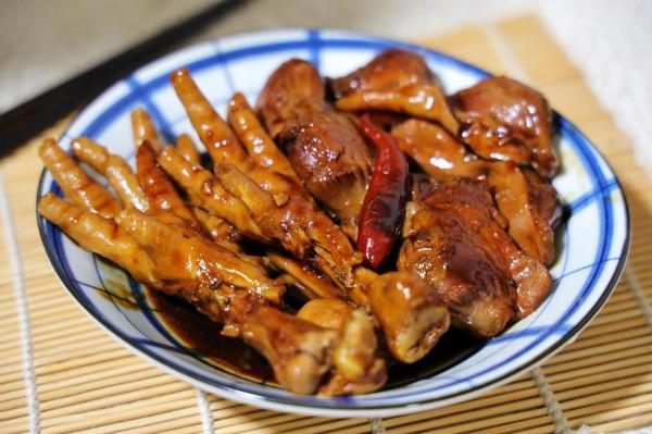 天氣涼了,不知道吃什麼,那就滷上一鍋肉來吃吧!夠吃好幾天了 天氣涼了,不知道吃什麼,那就滷上一鍋肉來吃吧!夠吃好幾天了