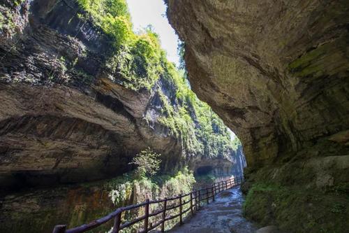 湖北5A峽谷景區走紅，擁有世界最大的曬礦床，有世界曬都的美稱