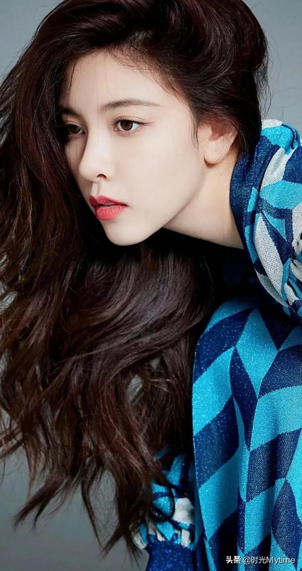 明星桌布：宋妍霏（Cecilia）