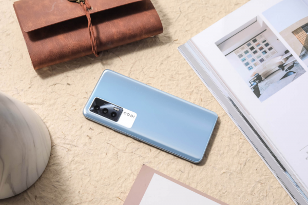 懂行人勸你首選，這三款手機堪稱超值，細數各自優點