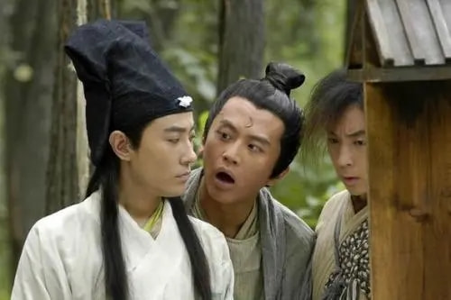 張魯一新劇開播即火，5位“黃金配角”功不可沒，你更看好哪位？