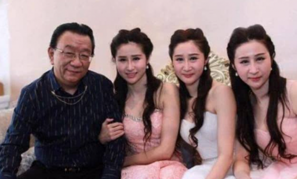 2018年常寶華去世,葬禮上侯耀華帶頭鼓掌牛群缺席,兩人有何恩怨 2018年常寶華去世,葬禮上侯耀華帶頭鼓掌牛群缺席,兩人有何恩怨