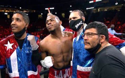 五場比賽五次KO!這個叫戈麥斯的古巴拳手,表現得有點火爆 五場比賽五次KO!這個叫戈麥斯的古巴拳手,表現得有點火爆