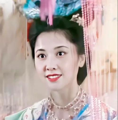 朱琳，最美的女兒國國王表情圖集