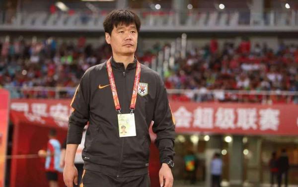 國足超豪華教練組，七人踢過世界盃