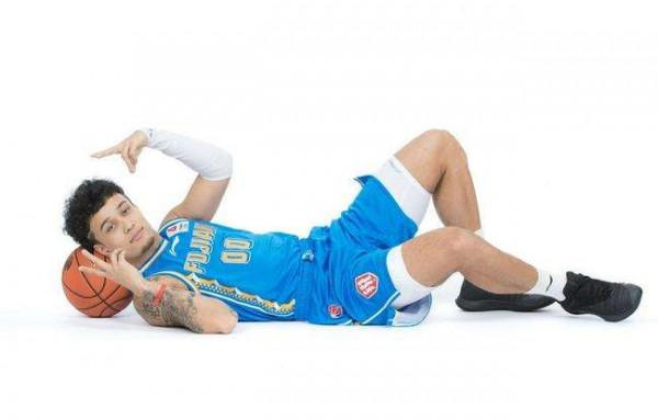 被福建隊選中！網紅後衛阿迪力，出戰10場比賽！他還能打出來嗎？