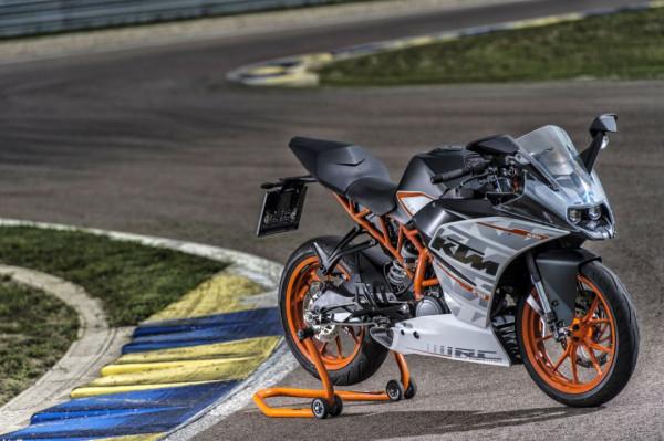 這十款中排量摩托車有必要了解一下，因為它們更適合一步到位