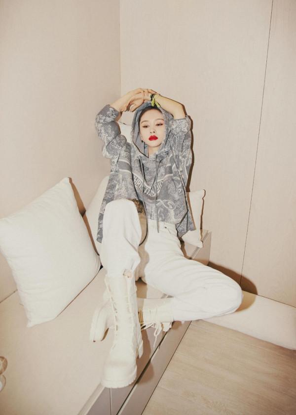 為什麼才158的王子文穿長筒靴不壓個?黑色搭長靴怎樣才能不豔俗 為什麼才158的王子文穿長筒靴不壓個?黑色搭長靴怎樣才能不豔俗