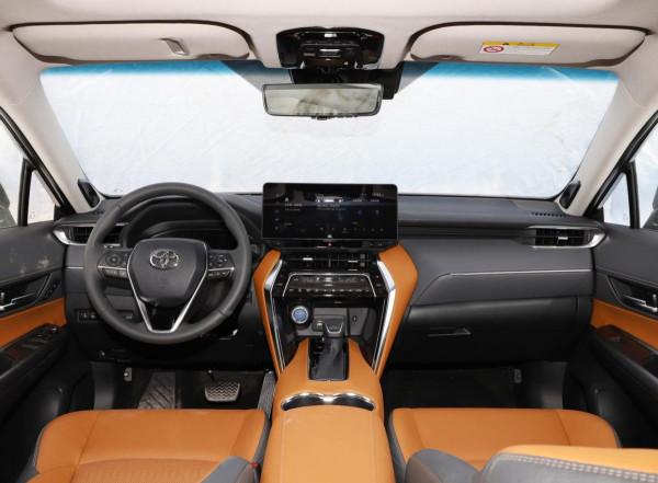 寶馬X1對比威颯，30萬左右的預算，誰才是年輕人的心頭好？