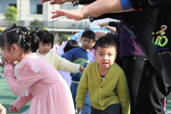 小火車嗚嗚...開進童話世界啦!! 小火車嗚嗚...開進童話世界啦!!